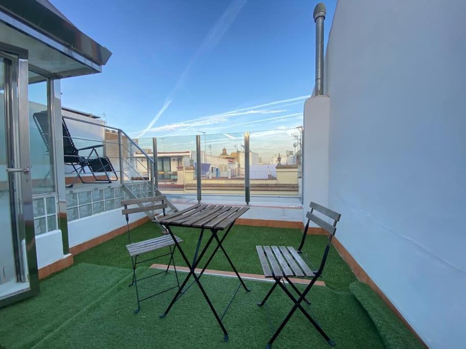 Luxury Complete Building In The Heart Of Vakantiehuis Sevilla