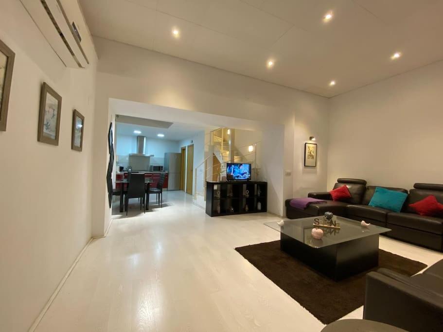 Vakantiehuis Luxury Complete Building In The Heart Of Sevilla