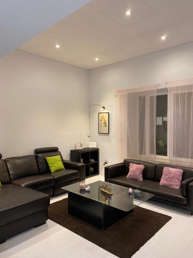 Luxury Complete Building In The Heart Of Vakantiehuis Sevilla